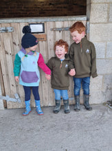 Load image into Gallery viewer, Mini Maisie