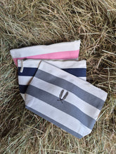 Load image into Gallery viewer, Country Life Pouch
