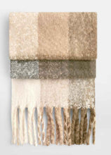 Load image into Gallery viewer, Fluffy Check Scarf
