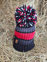 Load image into Gallery viewer, Striped Luxuy Pom-Pom
