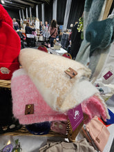 Load image into Gallery viewer, Fluffy Check Scarf

